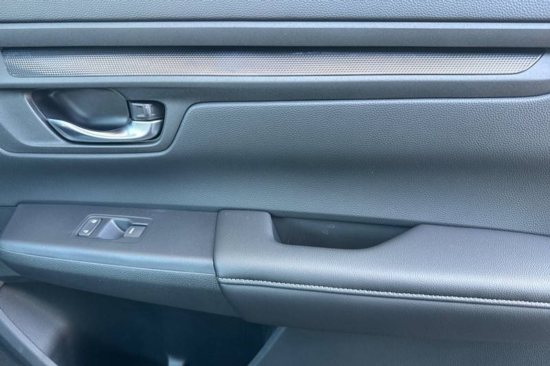 Honda CR-V Vehicle Full-screen Gallery Image 23