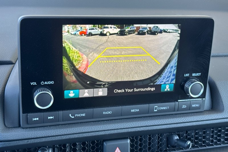 Honda CR-V Vehicle Full-screen Gallery Image 25