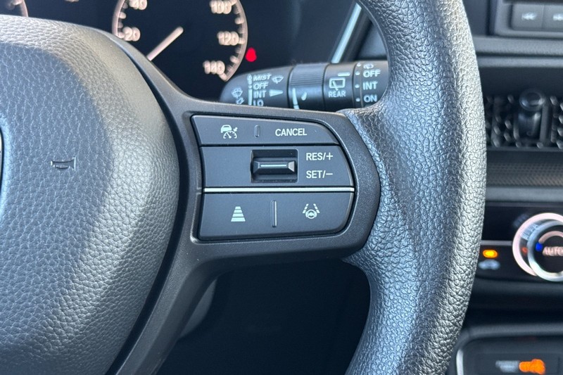 Honda CR-V Vehicle Full-screen Gallery Image 31