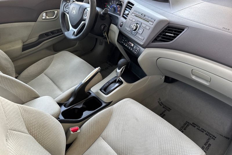 Honda Civic Hybrid Vehicle Full-screen Gallery Image 19