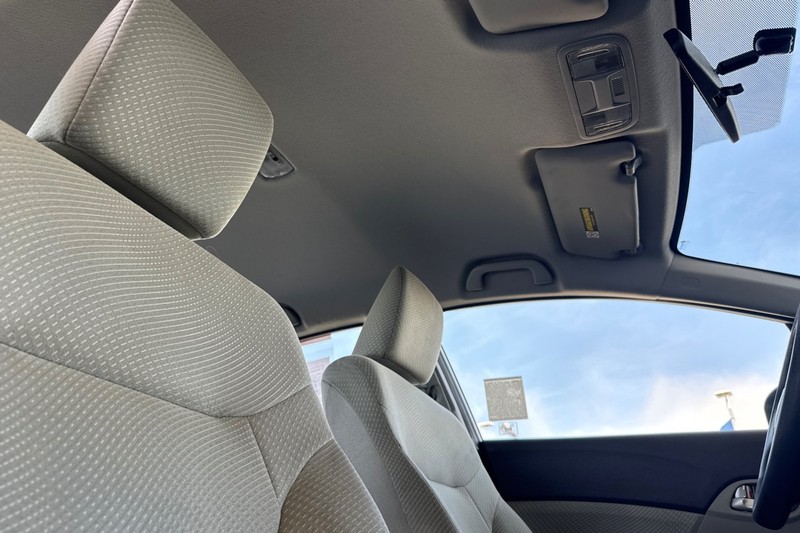 Honda Civic Hybrid Vehicle Full-screen Gallery Image 20