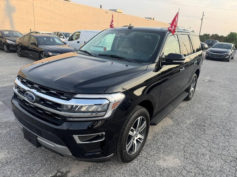 Ford Expedition Vehicle Full-screen Gallery Image 6