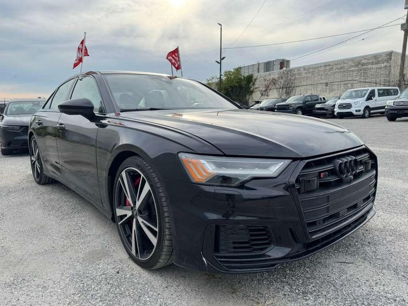 Audi S6 Sedan Vehicle Full-screen Gallery Image 6