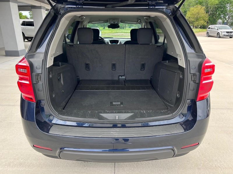 Chevrolet Equinox Vehicle Full-screen Gallery Image 5