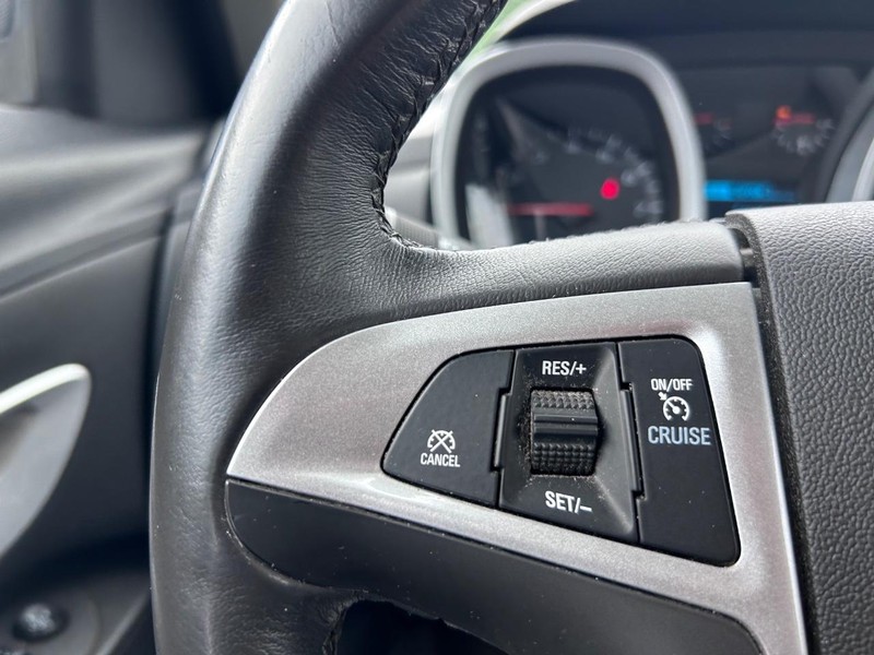 Chevrolet Equinox Vehicle Full-screen Gallery Image 10