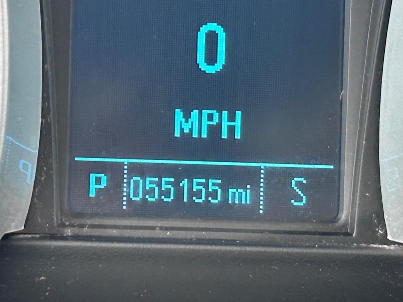 Chevrolet Equinox Vehicle Full-screen Gallery Image 18