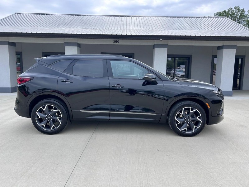 Chevrolet Blazer Vehicle Full-screen Gallery Image 2