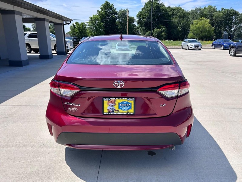 Toyota Corolla Vehicle Full-screen Gallery Image 4