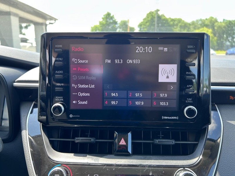 Toyota Corolla Vehicle Full-screen Gallery Image 14