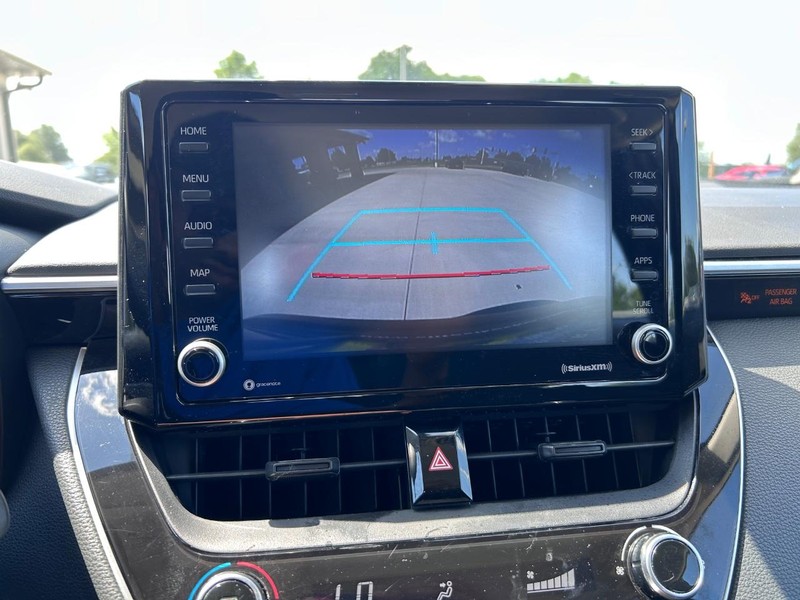 Toyota Corolla Vehicle Full-screen Gallery Image 21