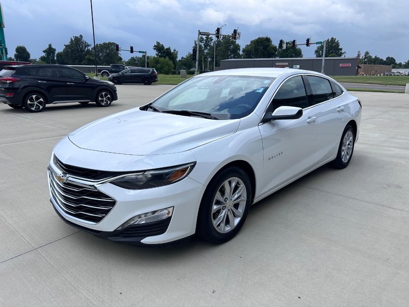 Chevrolet Malibu Vehicle Full-screen Gallery Image 7