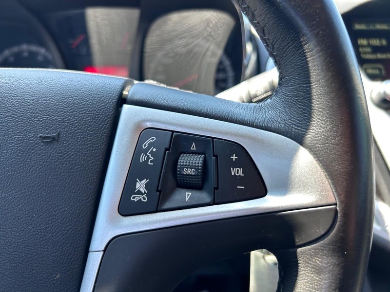 GMC Terrain Vehicle Full-screen Gallery Image 11