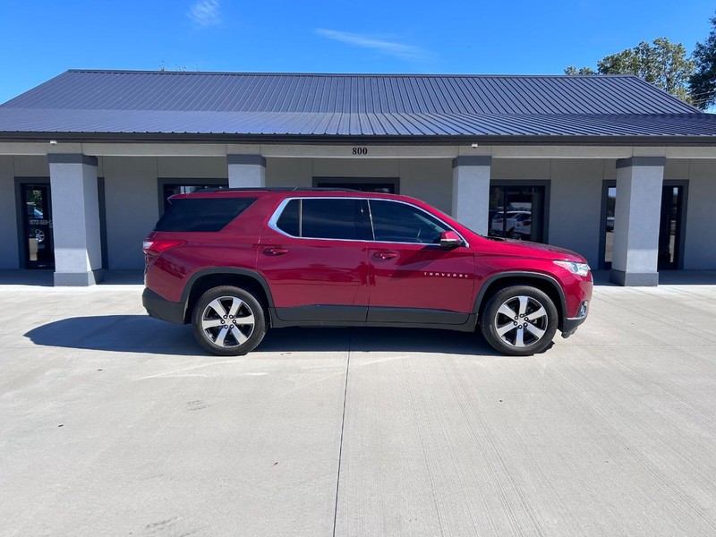 Chevrolet Traverse Vehicle Full-screen Gallery Image 2
