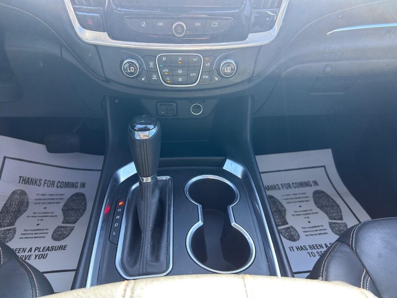 Chevrolet Traverse Vehicle Full-screen Gallery Image 18