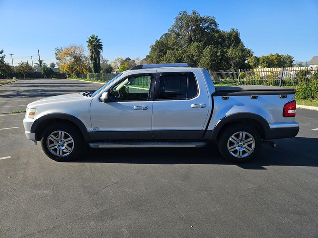2010 Ford Explorer Sport Trac Limited's photo