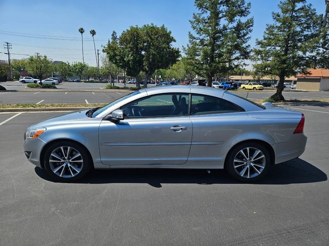 2013 Volvo C70 T5's photo