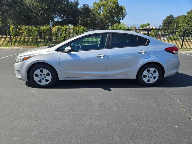 2017 Kia Forte LX AT's photo
