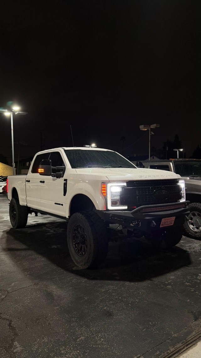 Ford Super Duty F-250 SRW 4WD Platinum Crew Cab - Ontario CA