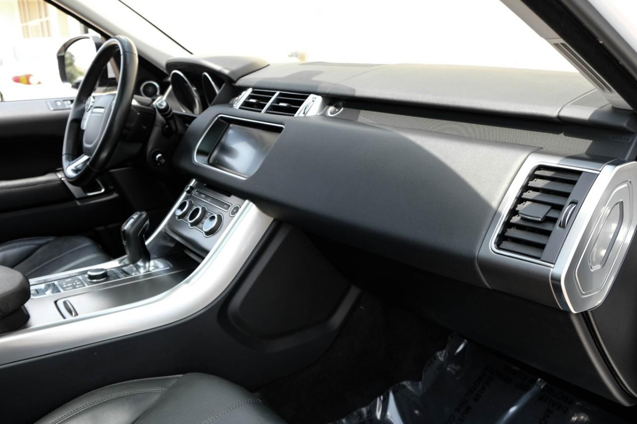 Land Rover Range Rover Sport Vehicle Main Gallery Image 12