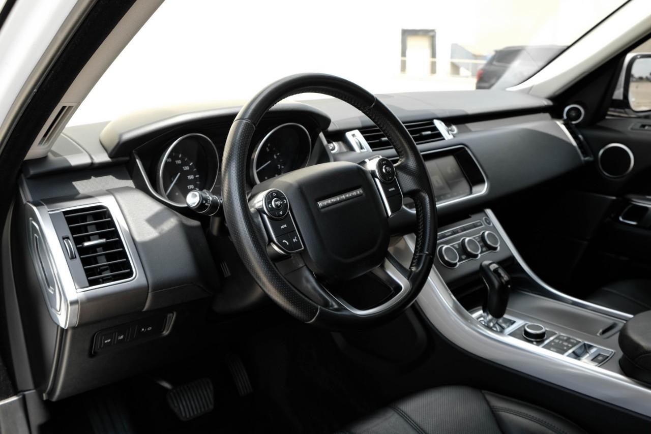 Land Rover Range Rover Sport Vehicle Main Gallery Image 14