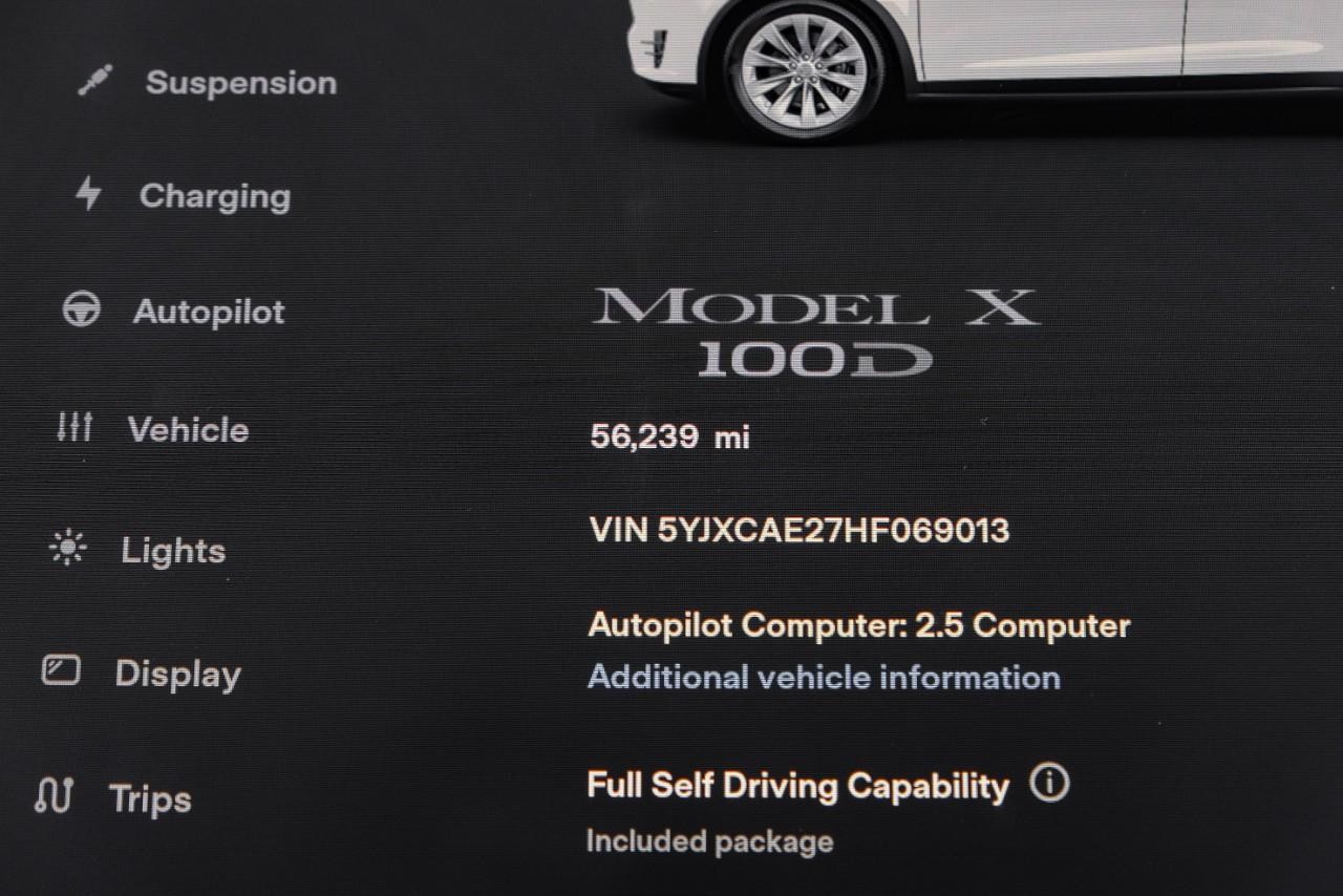 Tesla Model X Vehicle Main Gallery Image 21
