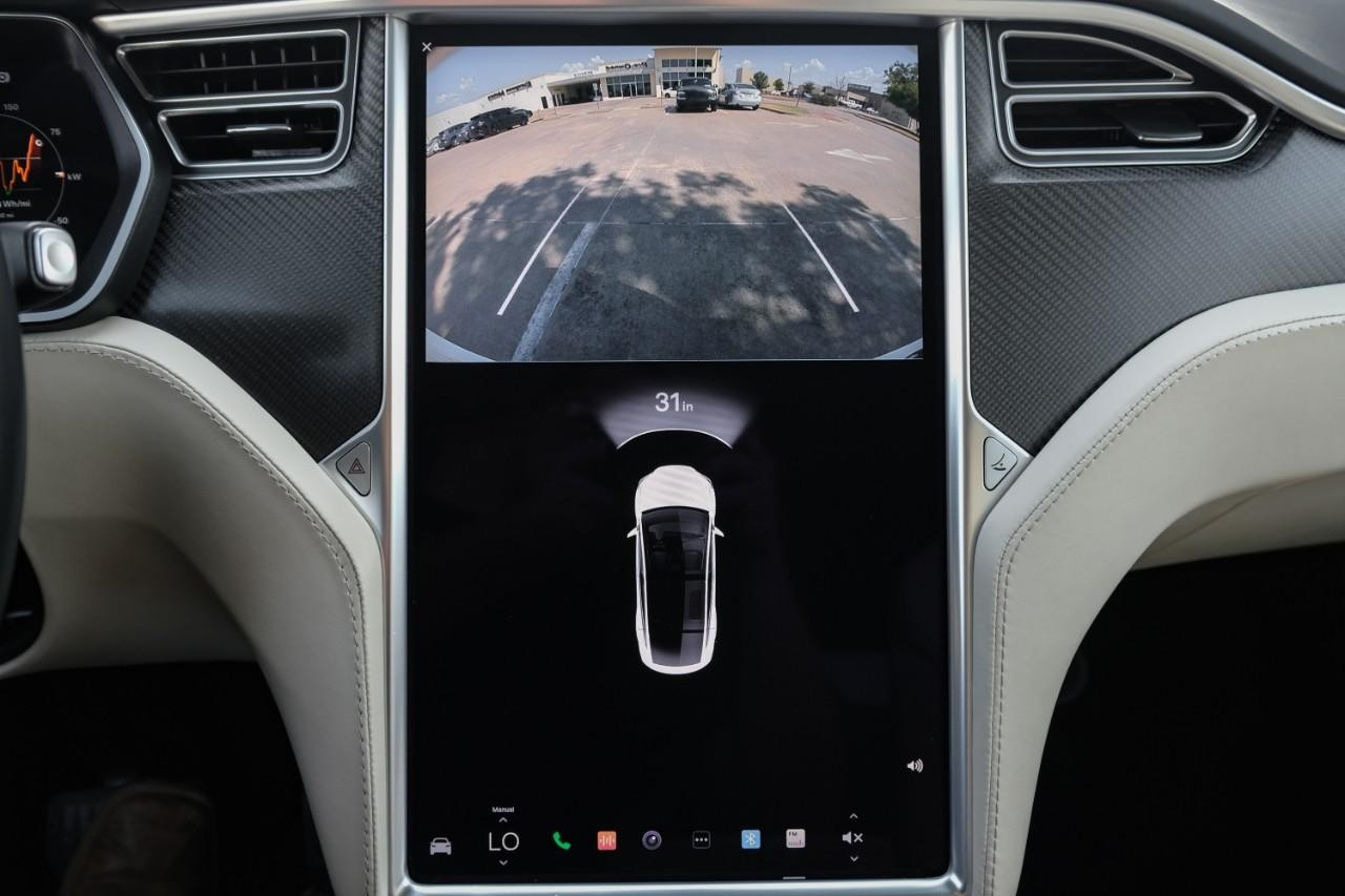 Tesla Model X Vehicle Main Gallery Image 23