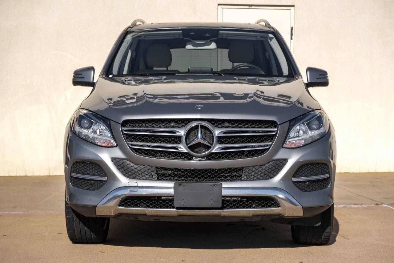 Mercedes-Benz GLE 350 Vehicle Main Gallery Image 03