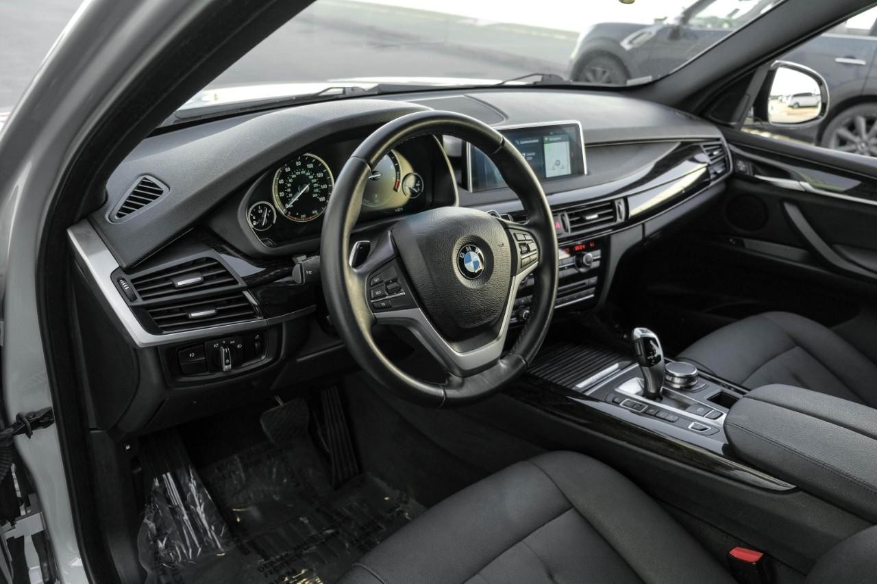 BMW X5 Vehicle Main Gallery Image 15