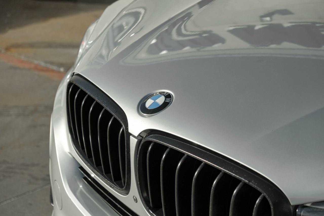 BMW X5 Vehicle Main Gallery Image 60
