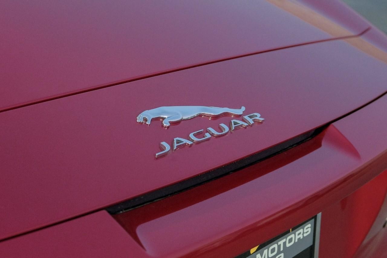 Jaguar F-Type Vehicle Main Gallery Image 29