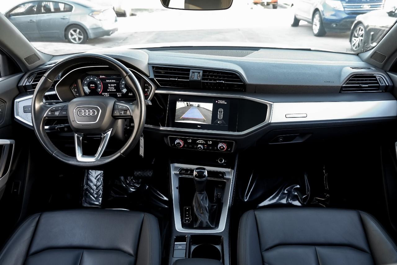 Audi Q3 Vehicle Main Gallery Image 14