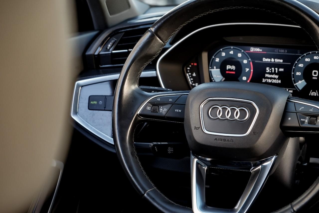 Audi Q3 Vehicle Main Gallery Image 18