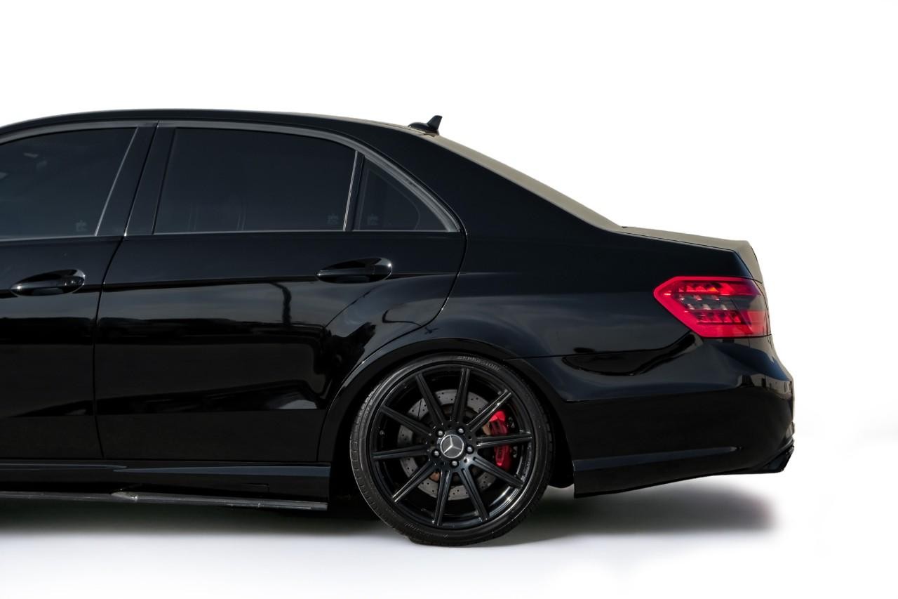 Mercedes-Benz E 63 AMG Vehicle Main Gallery Image 14