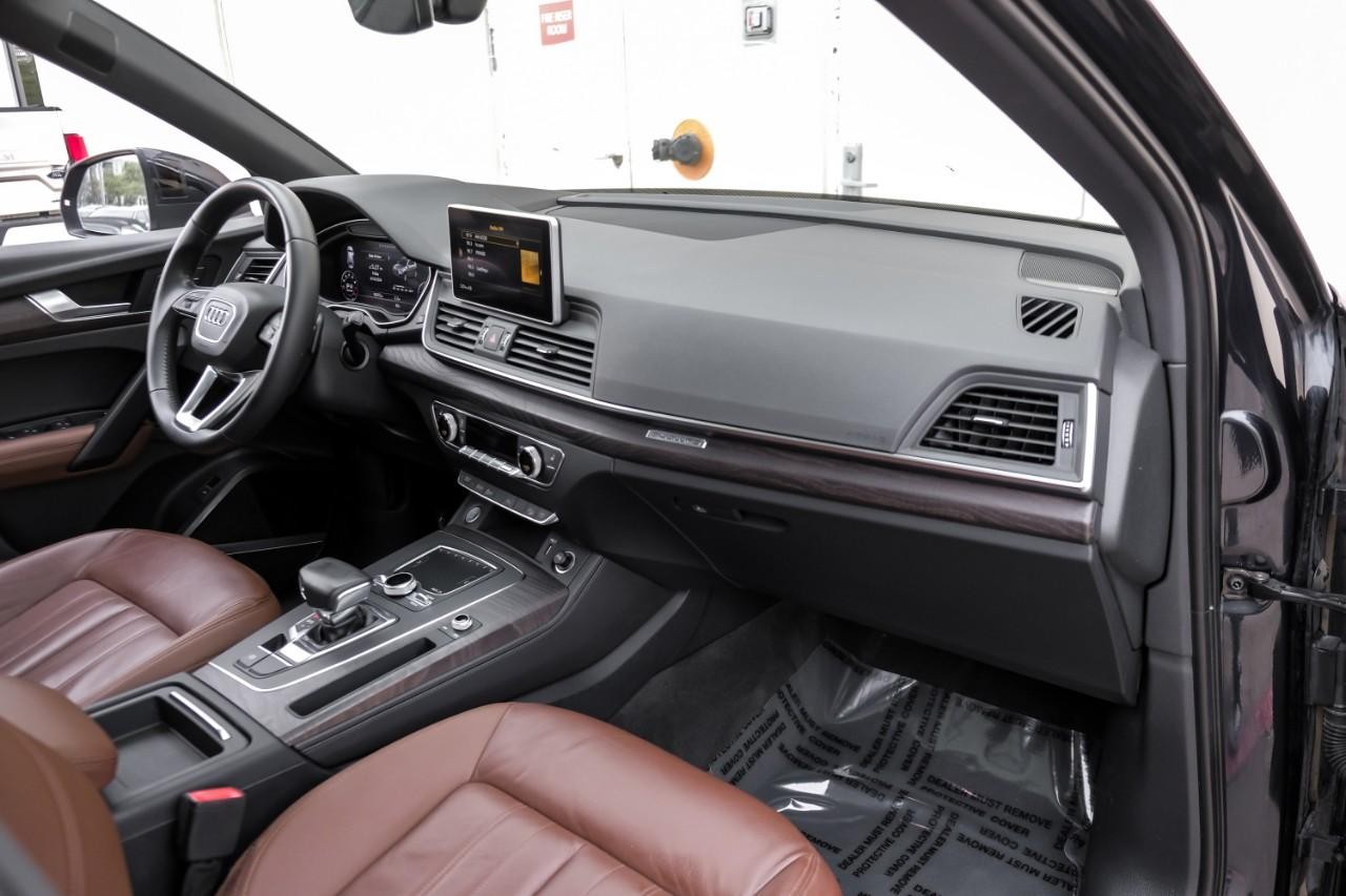 Audi Q5 Vehicle Main Gallery Image 13