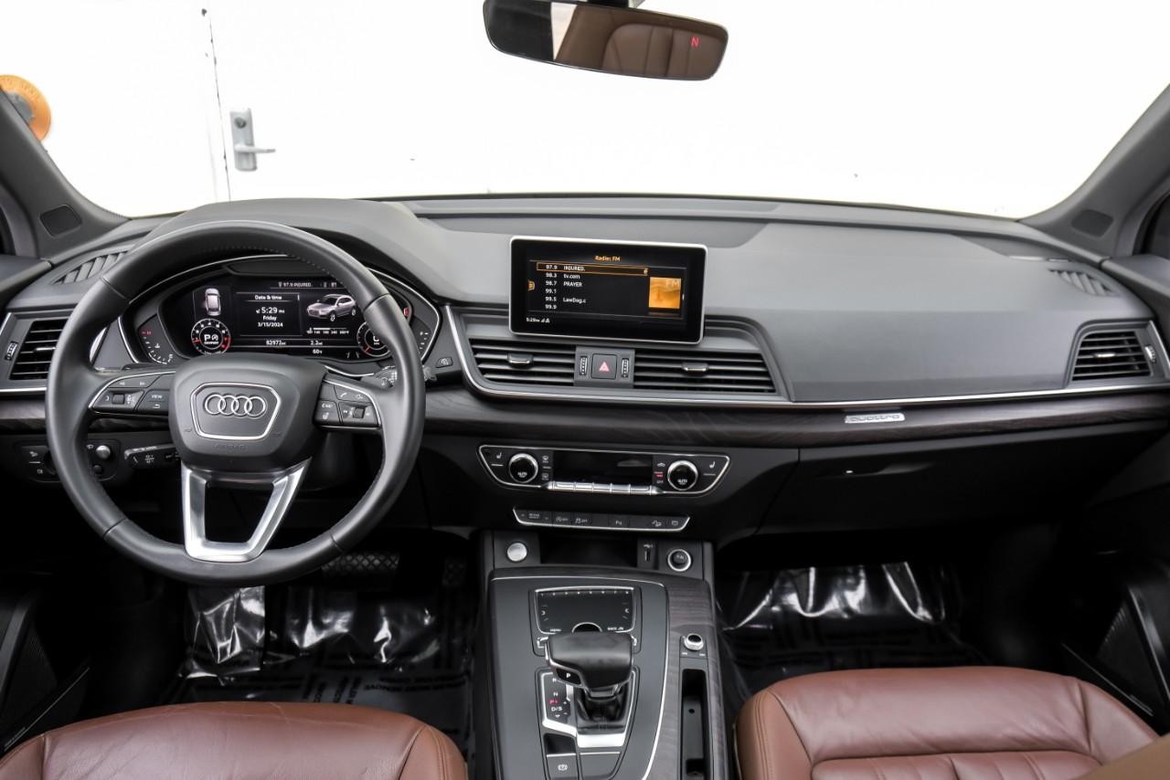 Audi Q5 Vehicle Main Gallery Image 14