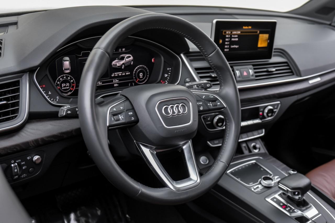 Audi Q5 Vehicle Main Gallery Image 15