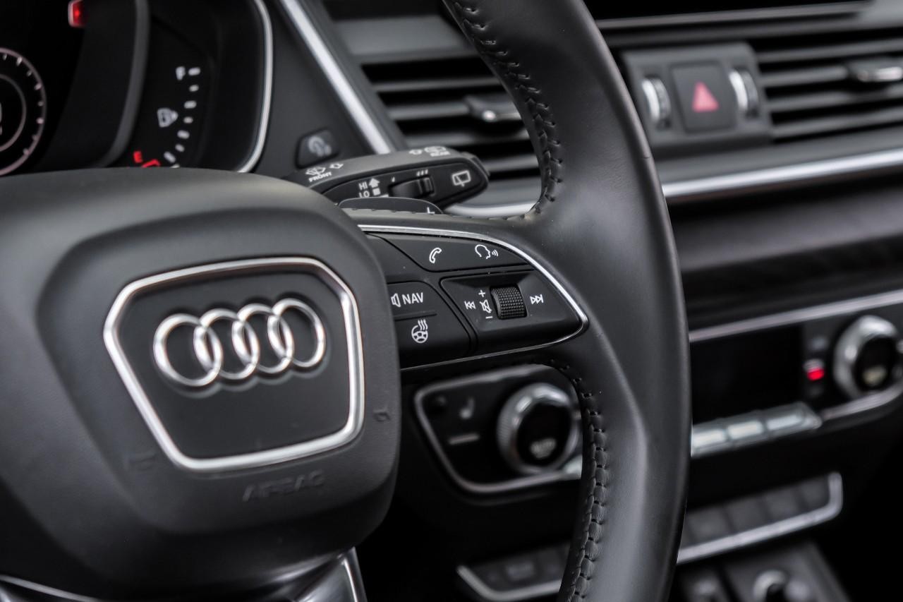 Audi Q5 Vehicle Main Gallery Image 17