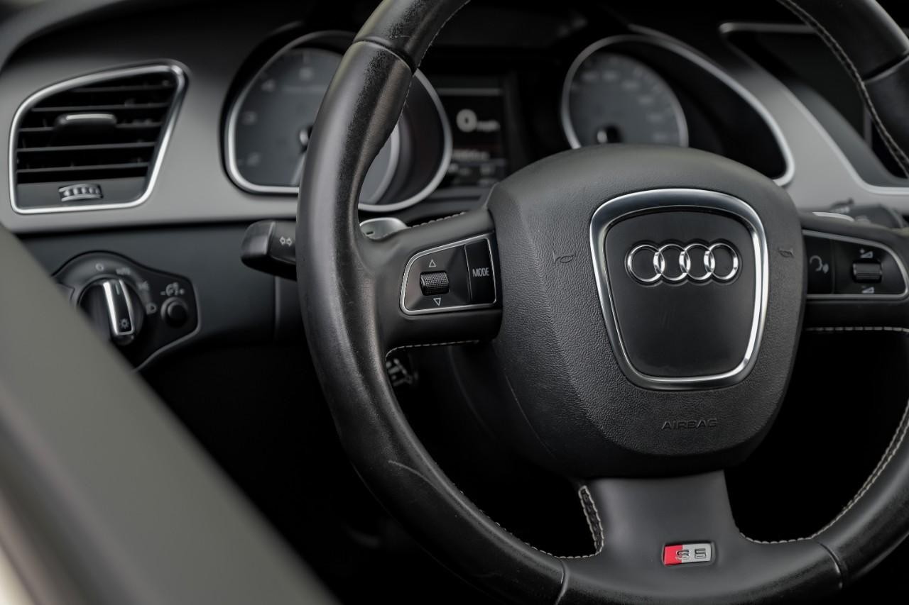 Audi S5 Vehicle Main Gallery Image 18