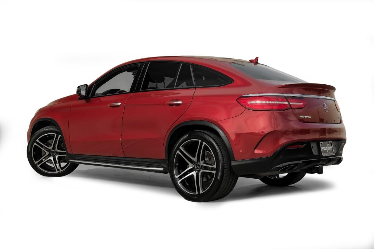 Mercedes-Benz GLE Vehicle Main Gallery Image 11
