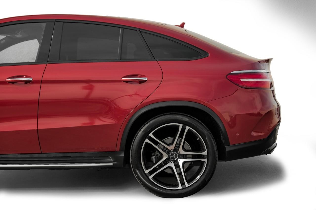 Mercedes-Benz GLE Vehicle Main Gallery Image 14