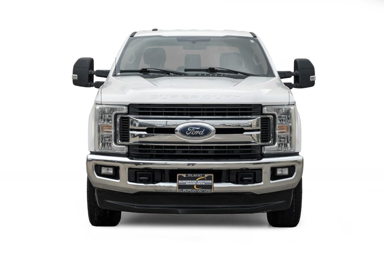 Ford Super Duty F-250 SRW Vehicle Main Gallery Image 05