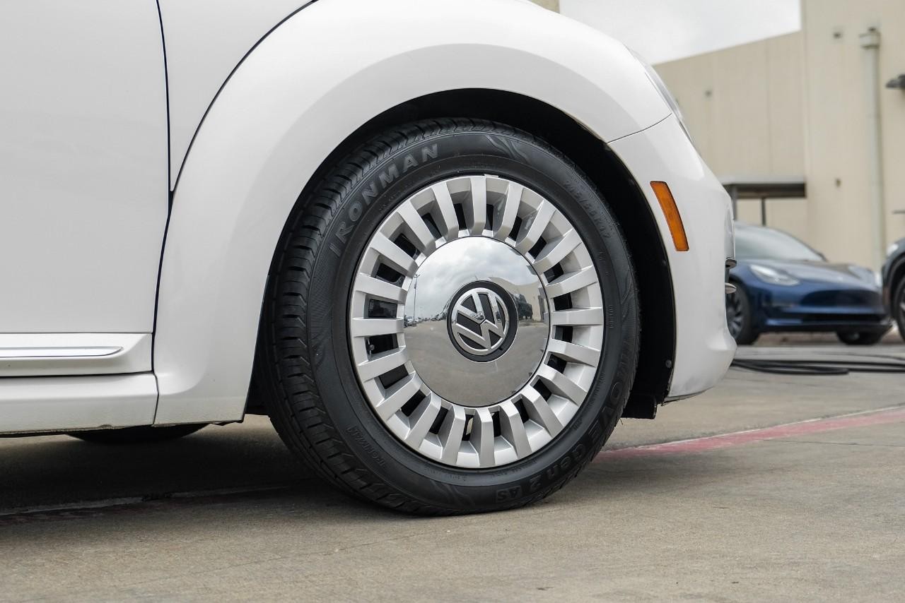 Volkswagen Beetle Coupe Vehicle Main Gallery Image 45
