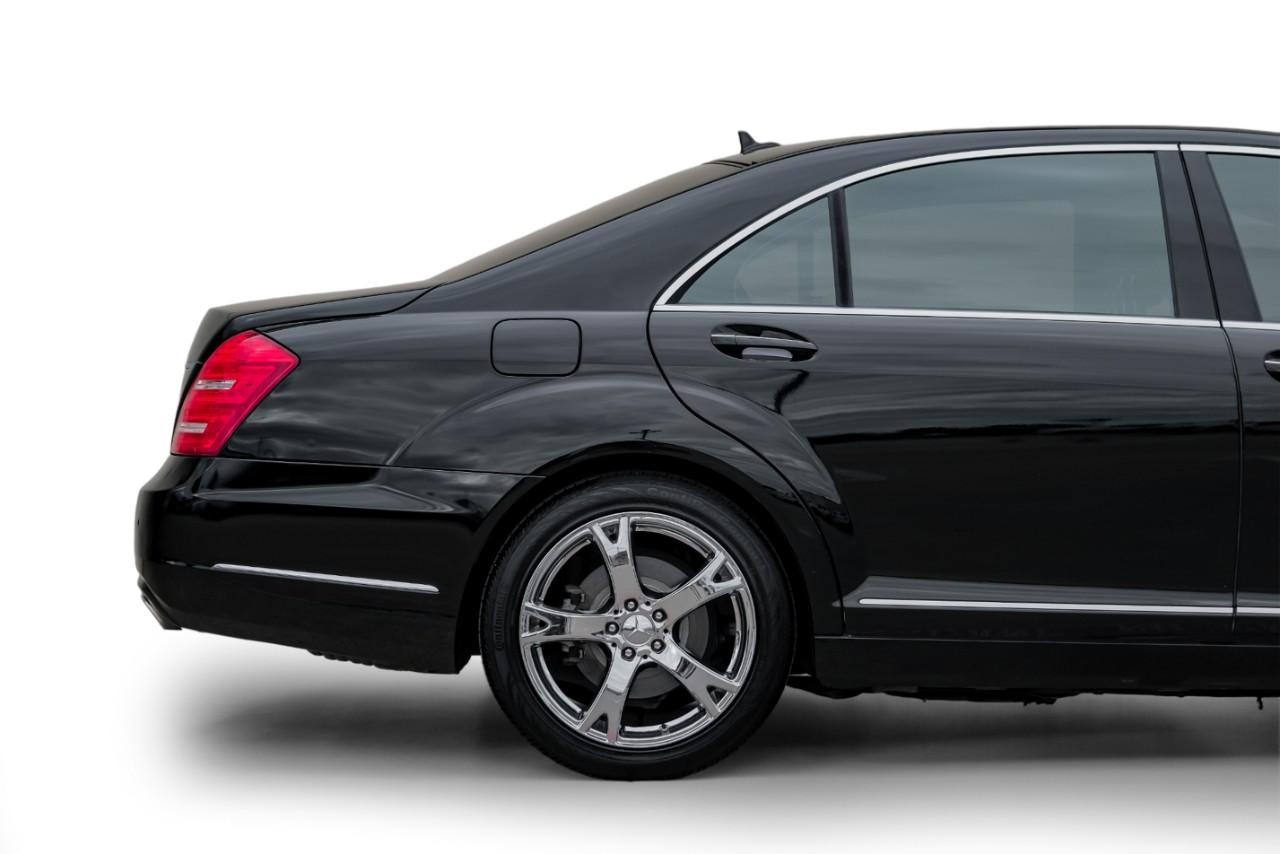 Mercedes-Benz S 550 Vehicle Main Gallery Image 09