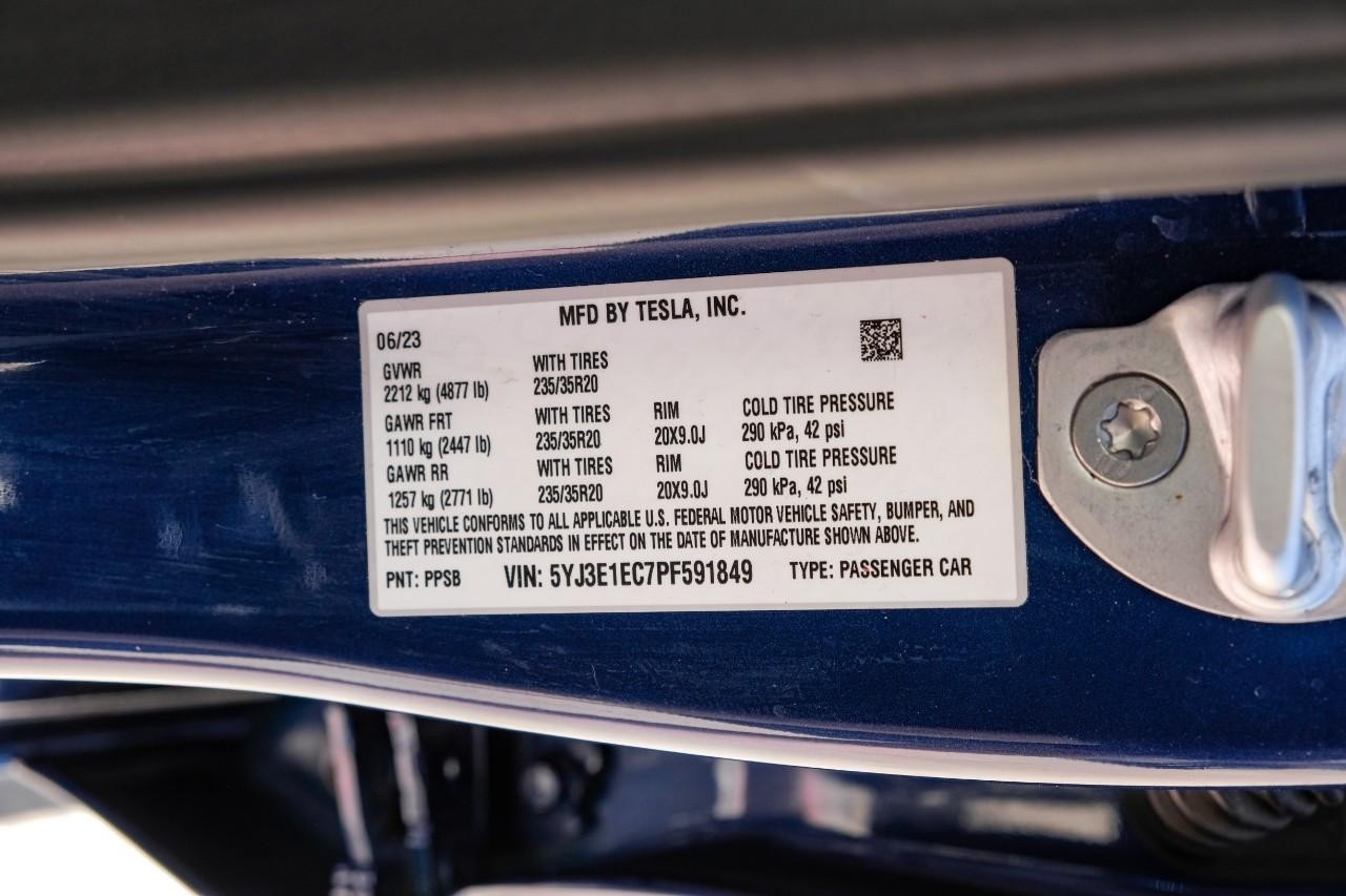 Tesla Model 3 Vehicle Main Gallery Image 56