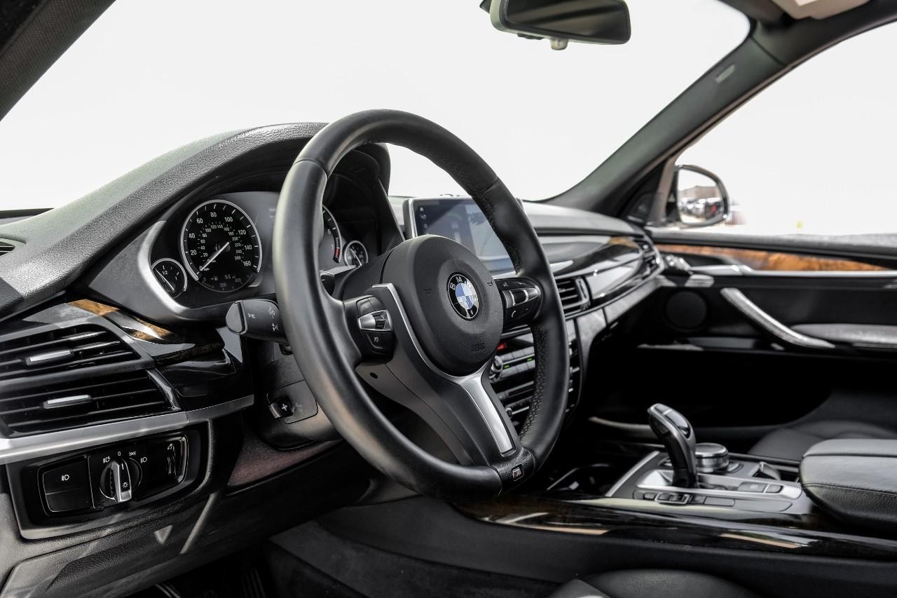 BMW X5 Vehicle Main Gallery Image 17
