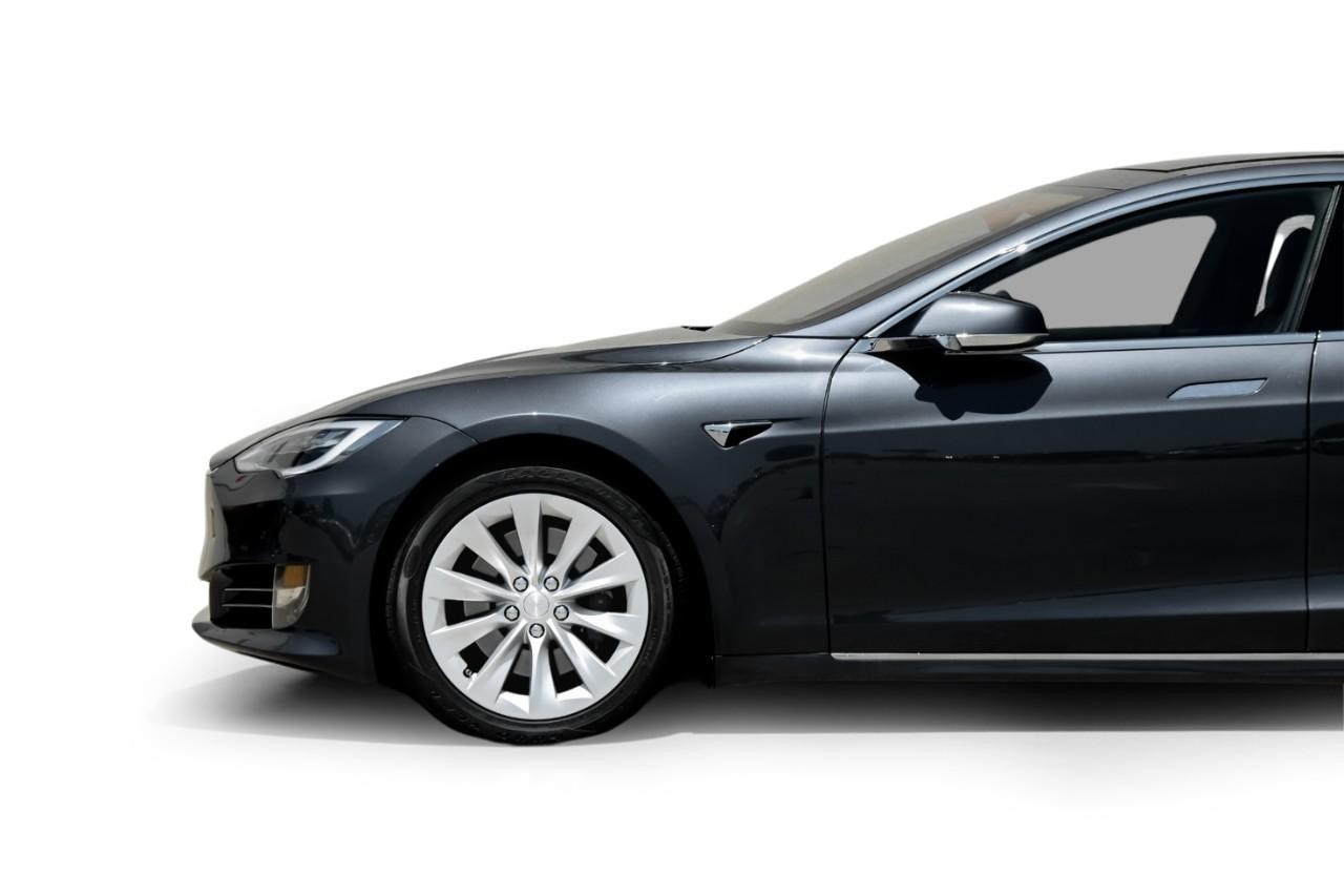 Tesla Model S Vehicle Main Gallery Image 13