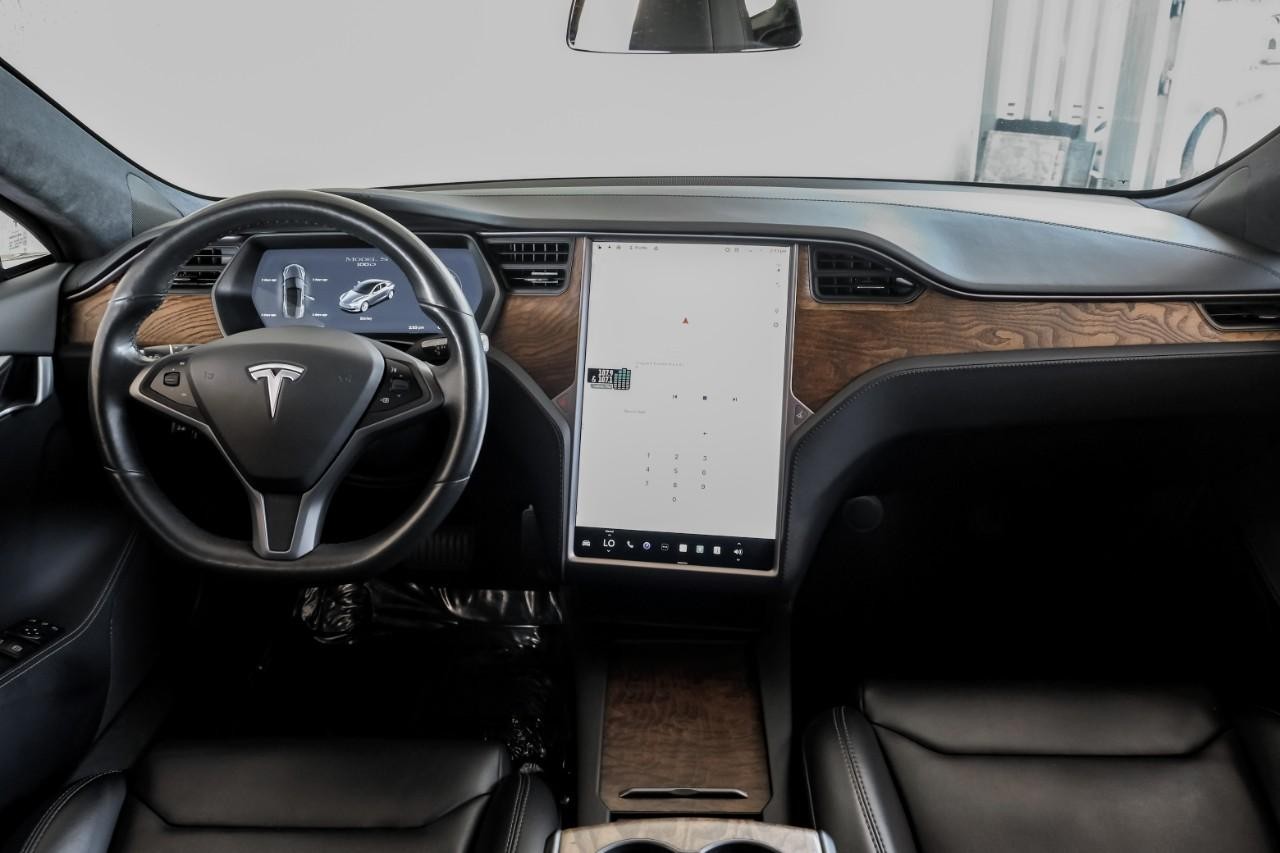 Tesla Model S Vehicle Main Gallery Image 16