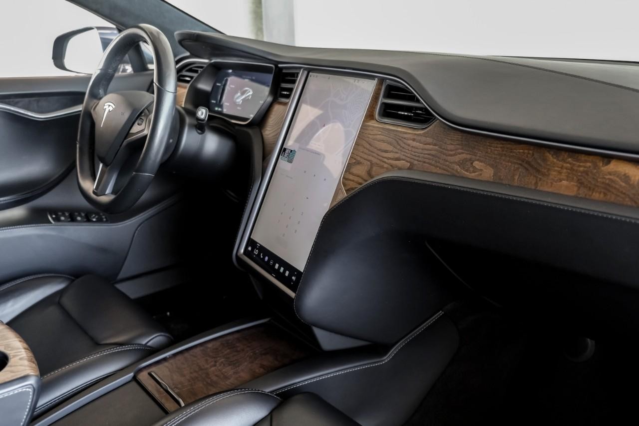 Tesla Model S Vehicle Main Gallery Image 26