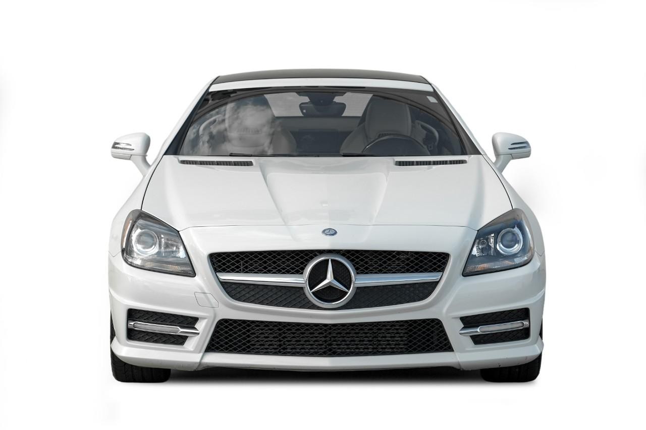 Mercedes-Benz SLK-Class Vehicle Main Gallery Image 07