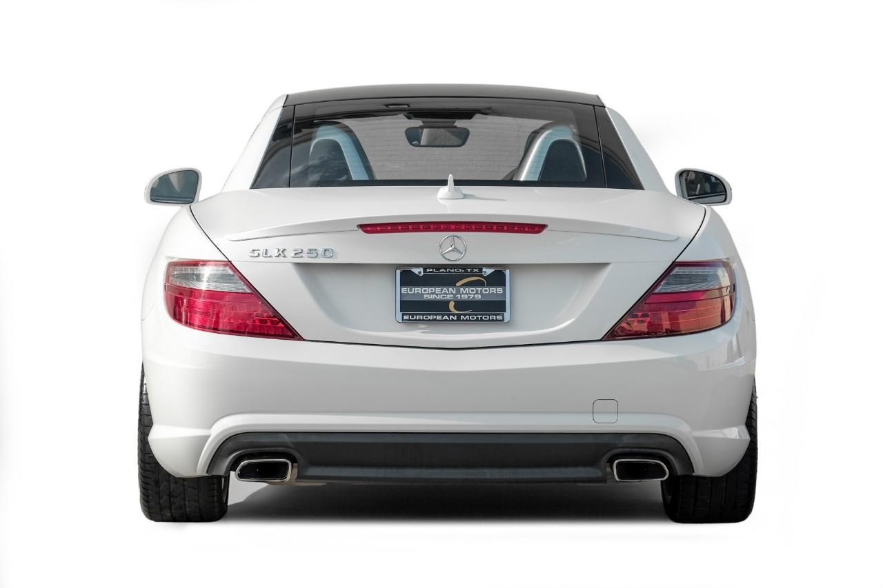 Mercedes-Benz SLK-Class Vehicle Main Gallery Image 15